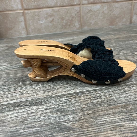 Vintage Betsy Johnson Wooden, Crocheted Heels - Picture 5 of 8